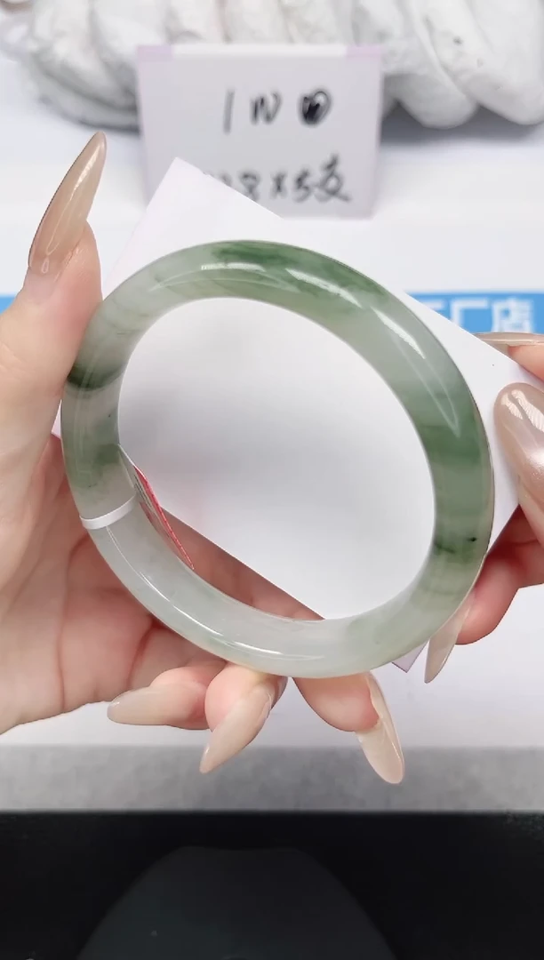 未镶嵌手镯石英岩玉81-62/63