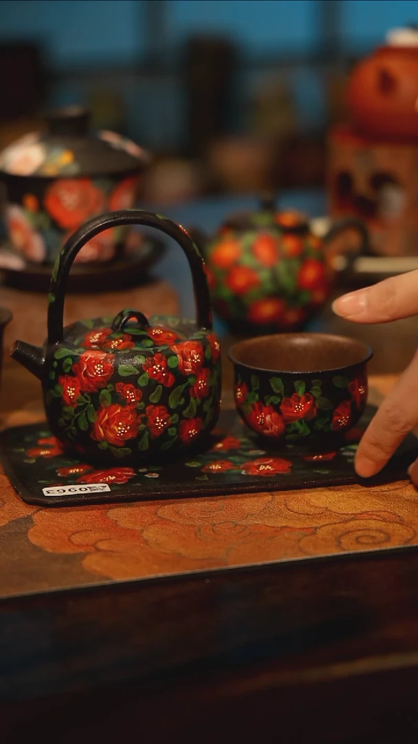 陶瓷景德镇高温釉下彩手工手绘款式