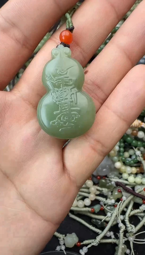 颈饰未镶嵌和田玉拍一发一