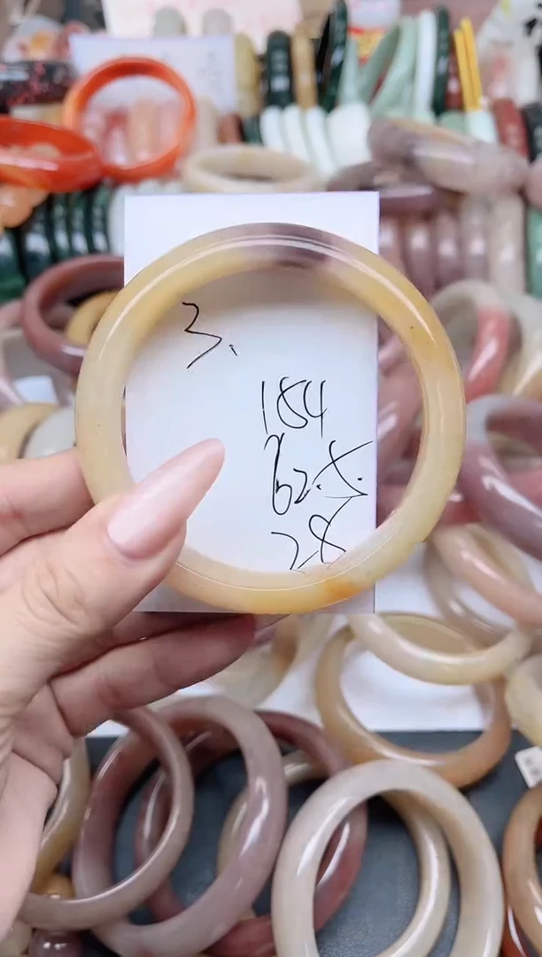 未镶嵌手镯石英质玉154