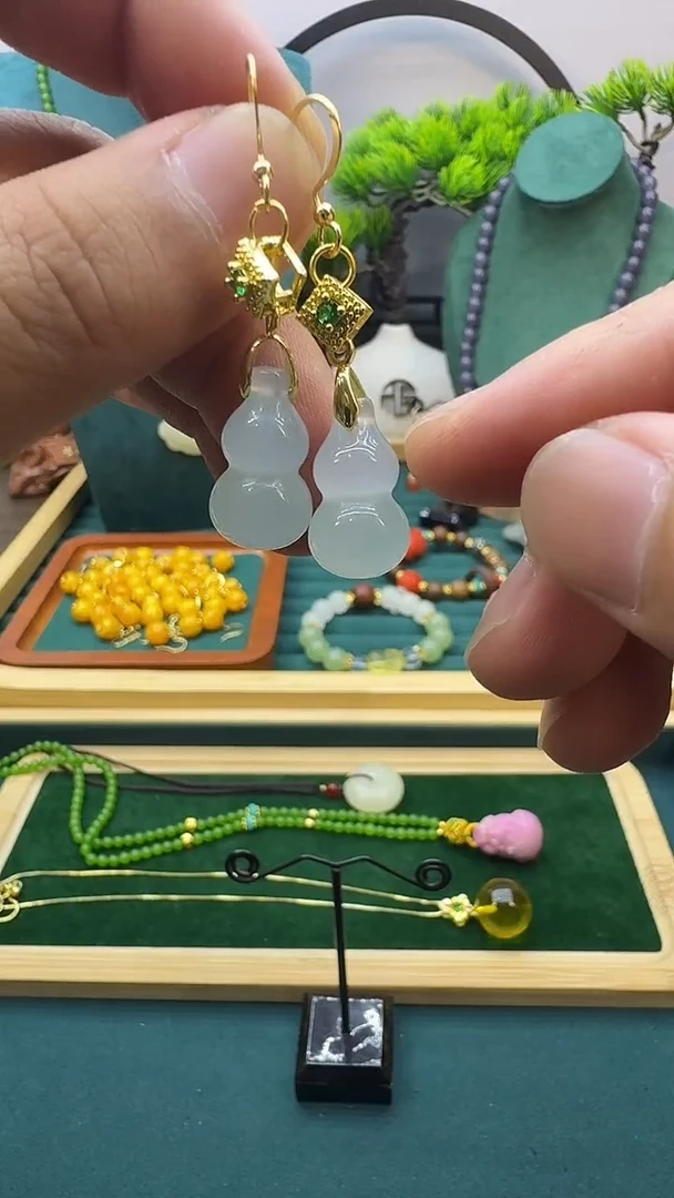 翡翠14K金镶嵌耳饰E170