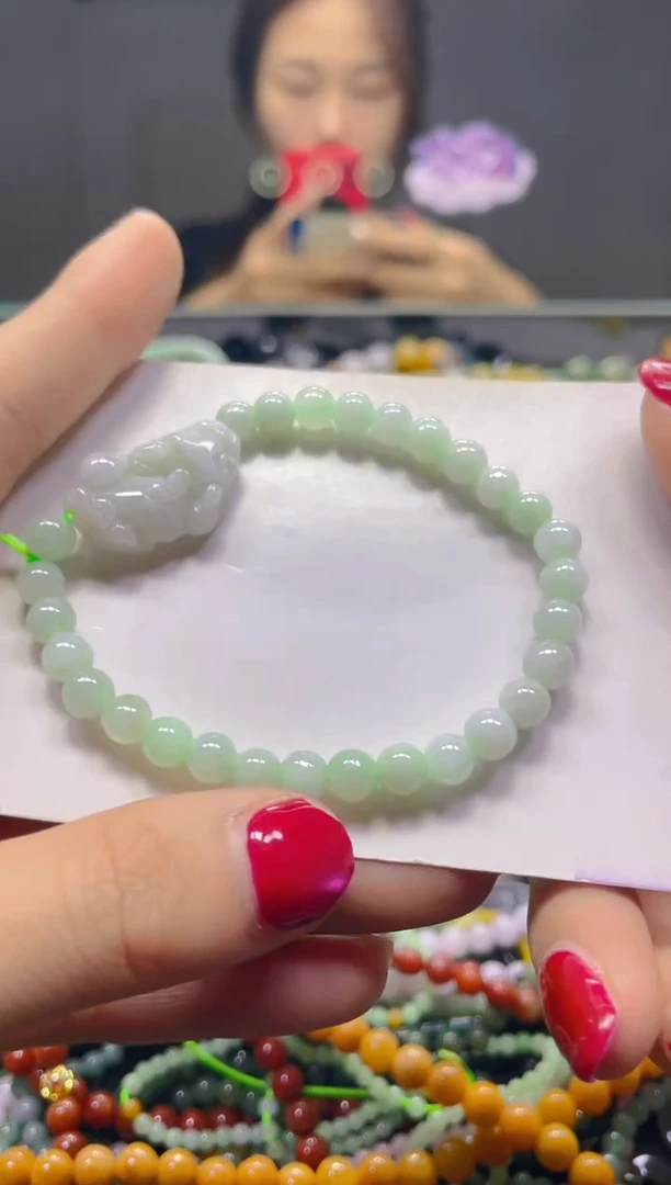 颈饰未镶嵌翡翠5MM/C/翡翠A货，一件也是批发价