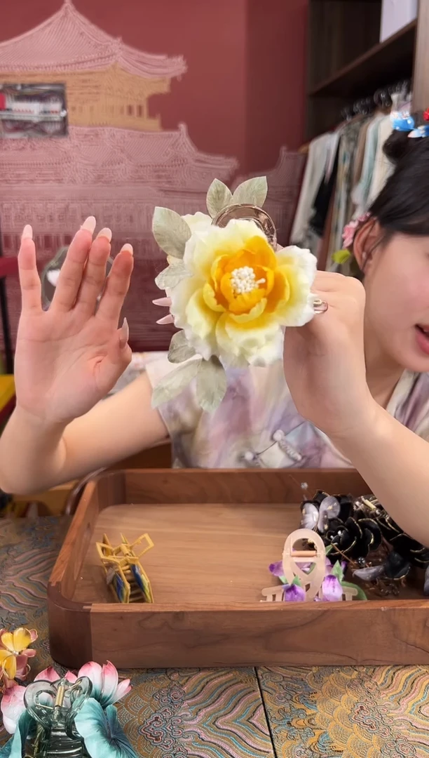 刺绣非遗绒花缠花手工（抓夹 ）