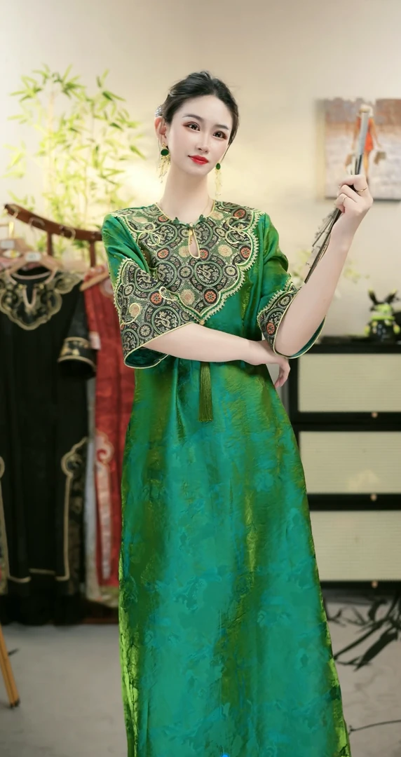 夏维莲2025夏季新款中国风飘逸日常长款连衣裙（6810）