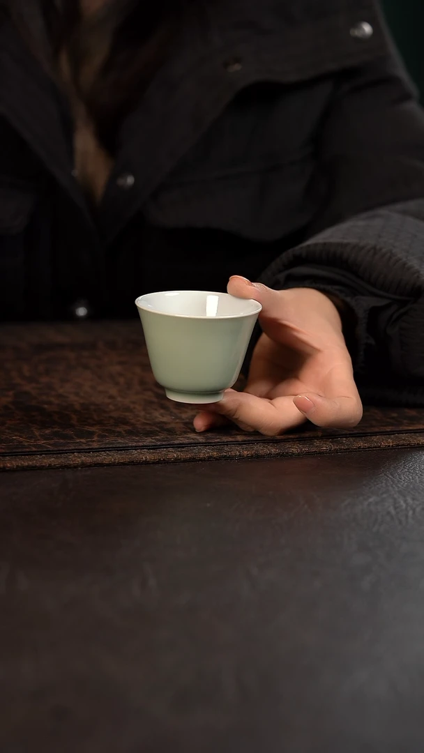 【闪购商品】杯云霞珍藏豆青纯色铃铛杯