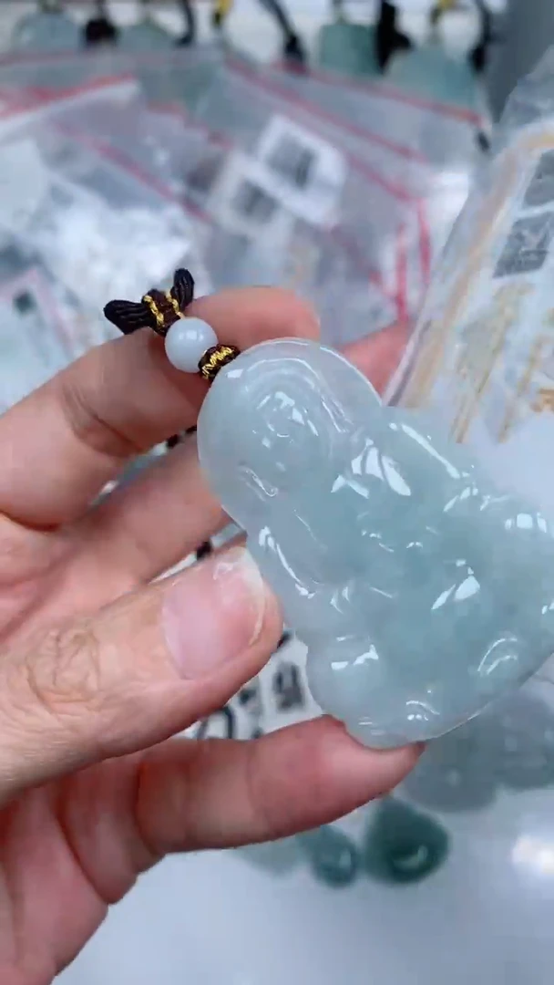 颈饰未镶嵌翡翠吊坠