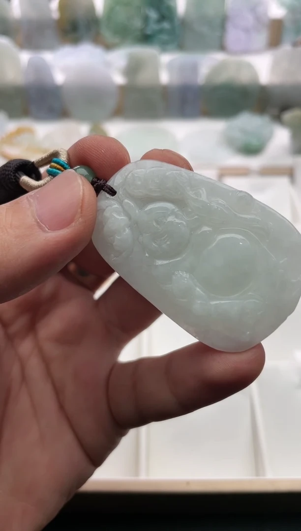 【闪购商品】翡翠颈饰未镶嵌..../2/14/ 193