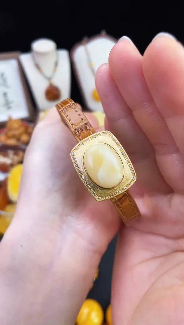琥珀未镶嵌珠宝奇石柒月