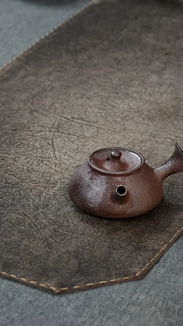 【闪购商品】紫砂茶宠柴烧侧把壶