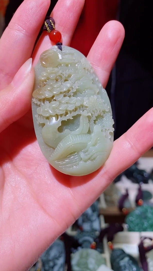 颈饰未镶嵌和田玉1