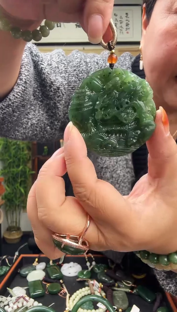 颈饰未镶嵌和田玉1144