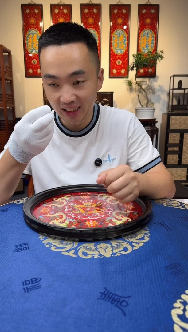 红酸枝木类成套家具景泰蓝圆盘