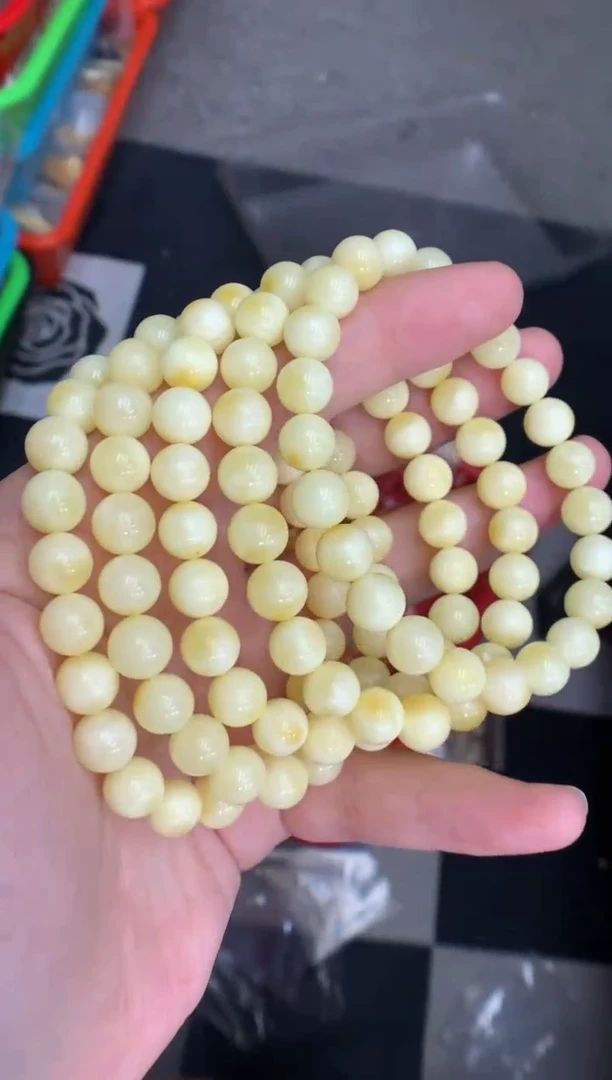 蜜蜡未镶嵌珠宝奇石多样性发一件