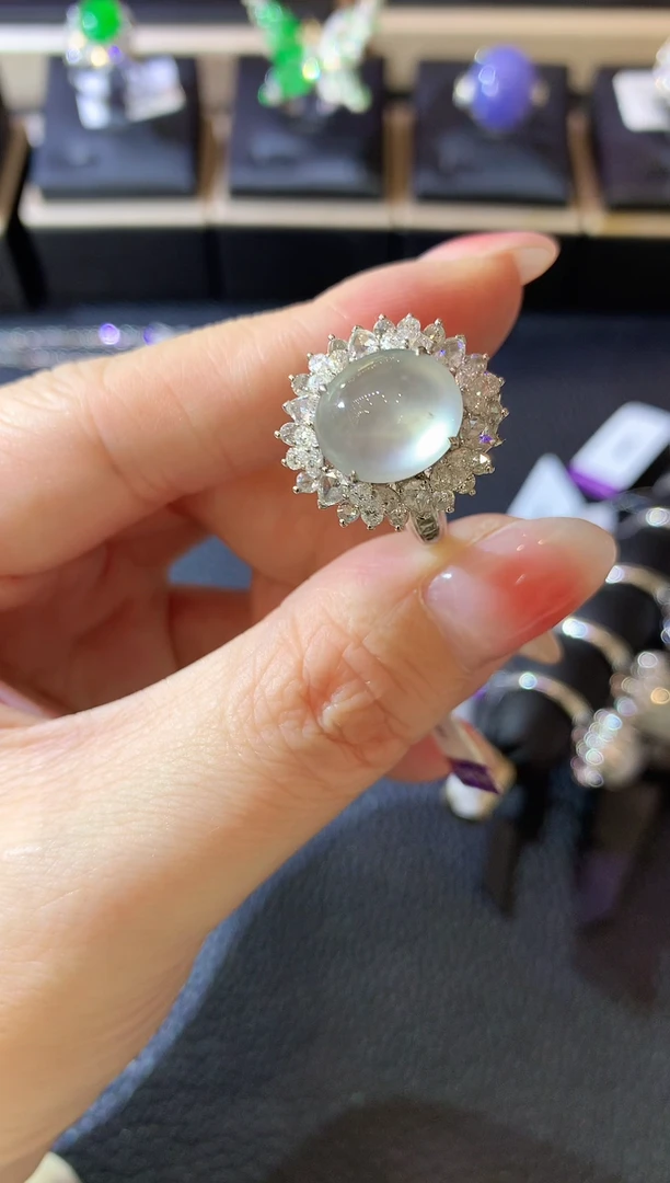 【闪购商品】翡翠戒指18K金镶嵌W50 翡翠