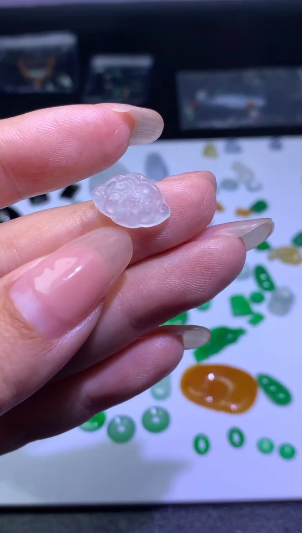 未镶嵌定制翡翠毛货