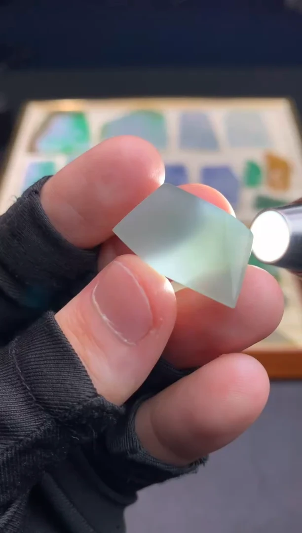 定制翡翠未镶嵌天然翡翠裸石