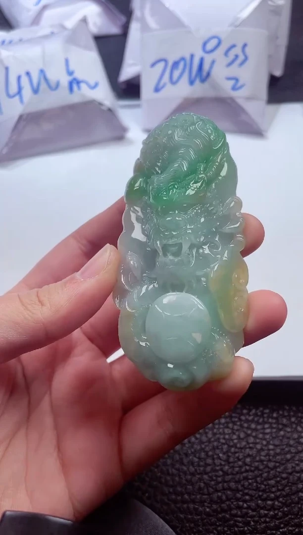 颈饰未镶嵌翡翠00008479