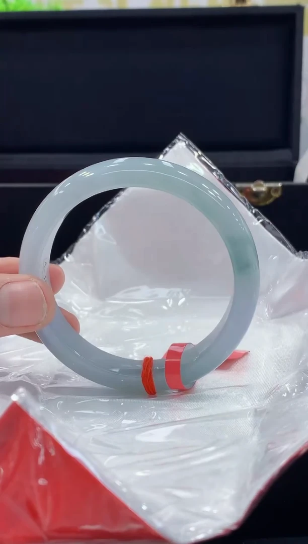 未镶嵌手镯翡翠翡翠手镯