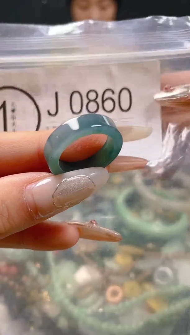 【闪购商品】翡翠颈饰未镶嵌18.3/J/翡翠A货一图一物