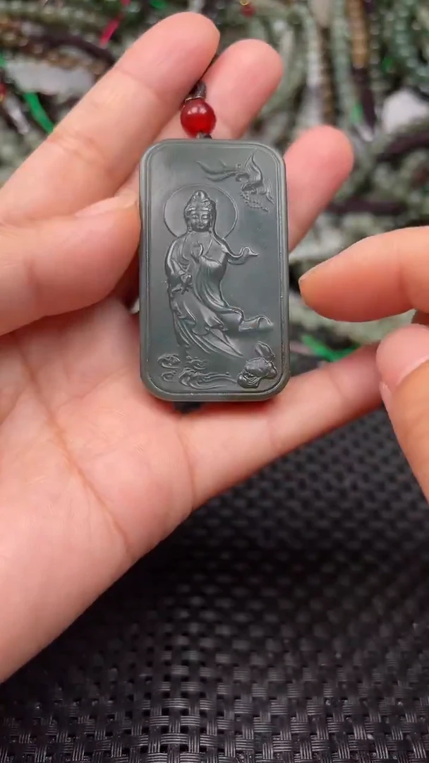 颈饰未镶嵌和田玉1