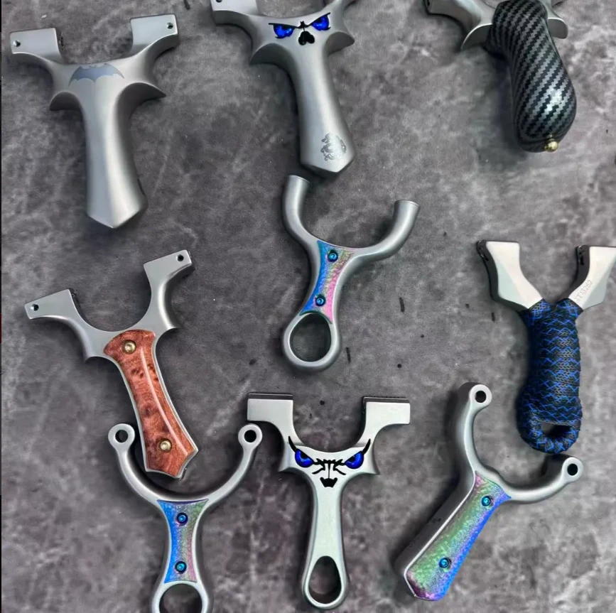 老弓弹弓户外装备高精度大威力户外竞技不锈钢钛合金龙齿快压弹弓