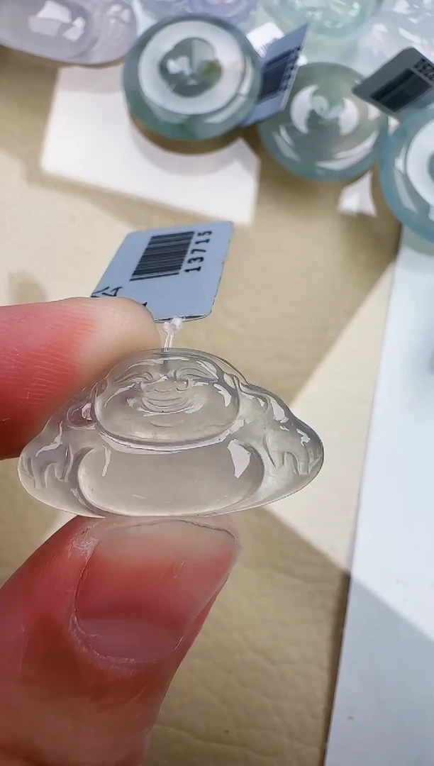 翡翠未镶嵌颈饰缅甸天然翡翠