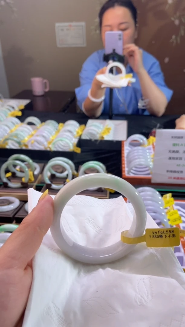 未镶嵌手镯翡翠55.8圈口d