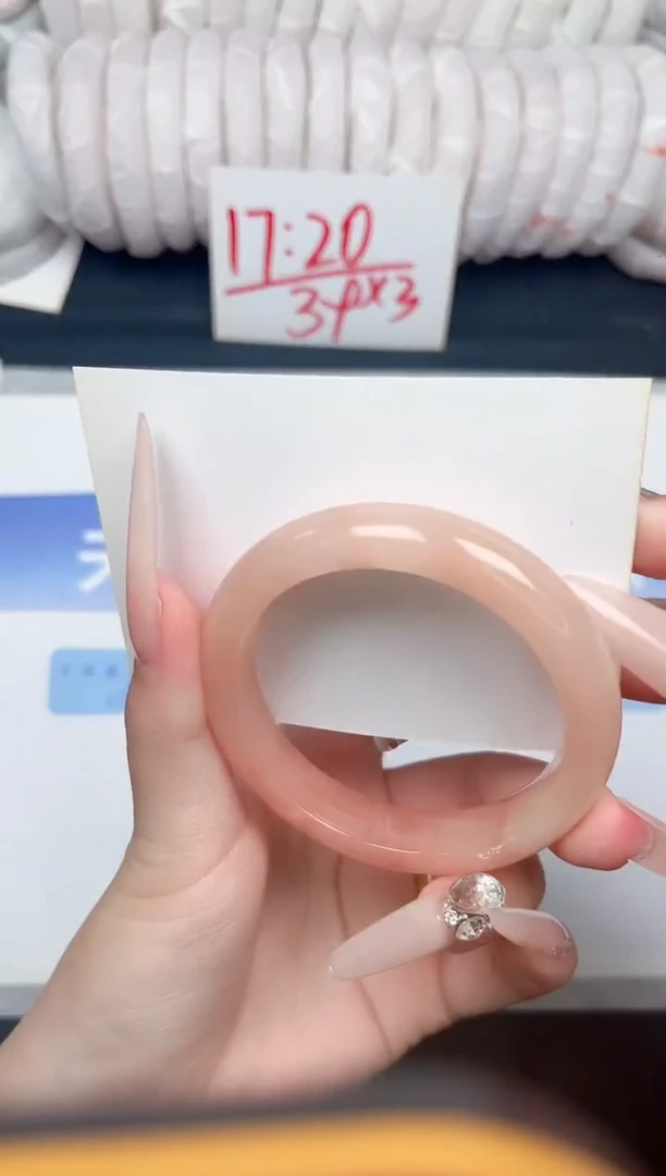 未镶嵌手镯石英质玉143-54