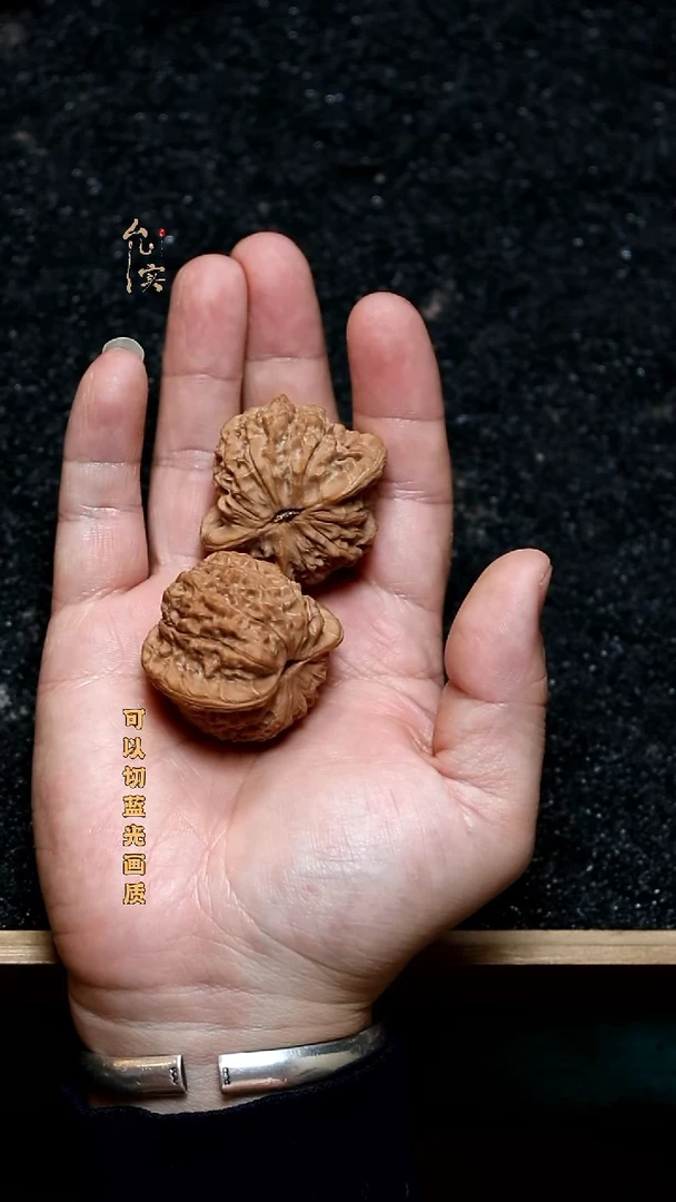 把件文玩核桃血麒麟