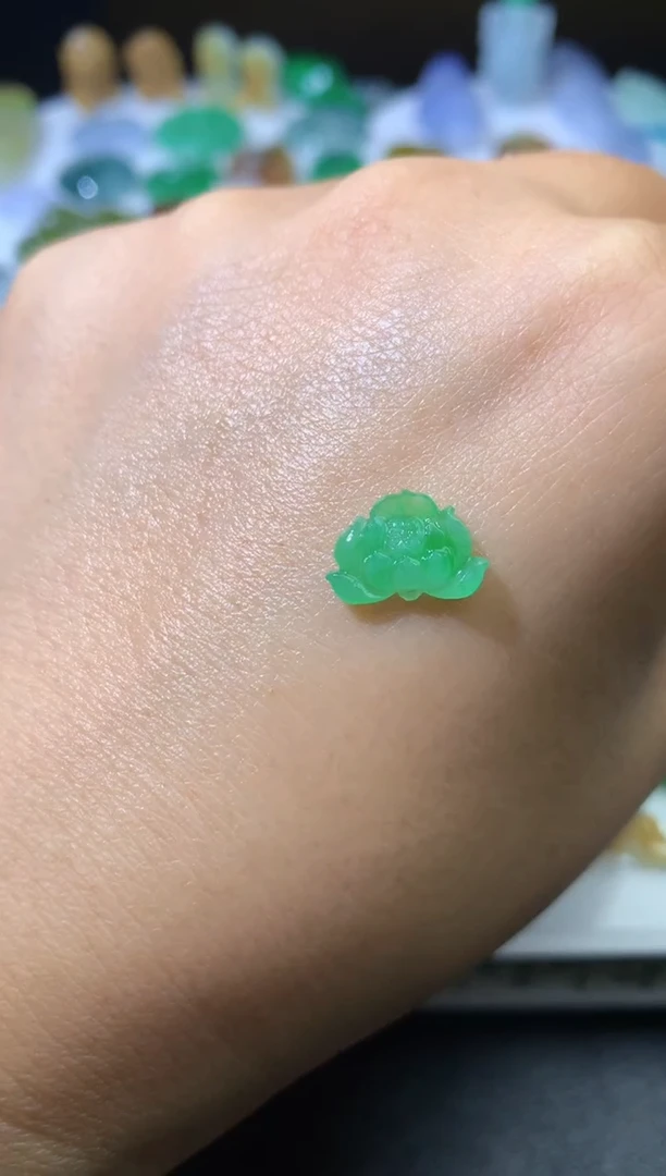 未镶嵌定制翡翠毛货