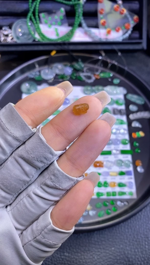 未镶嵌挂件翡翠貔貅