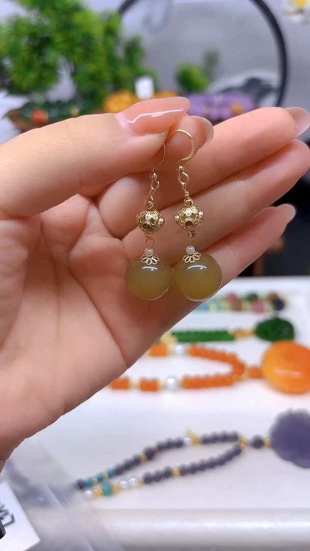 14K金镶嵌和田玉（糖玉）耳饰E247