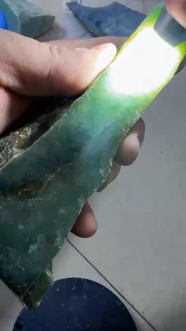 【闪购商品】翡翠颈饰未镶嵌143天然翡翠