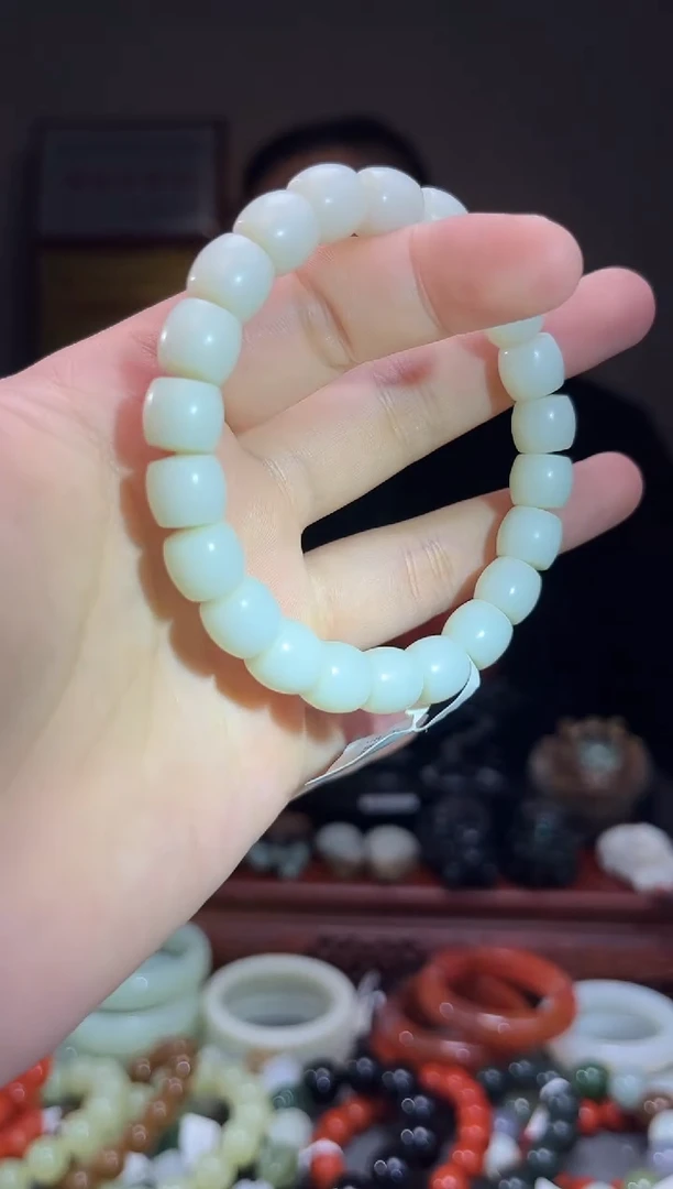 颈饰未镶嵌和田玉手串8+