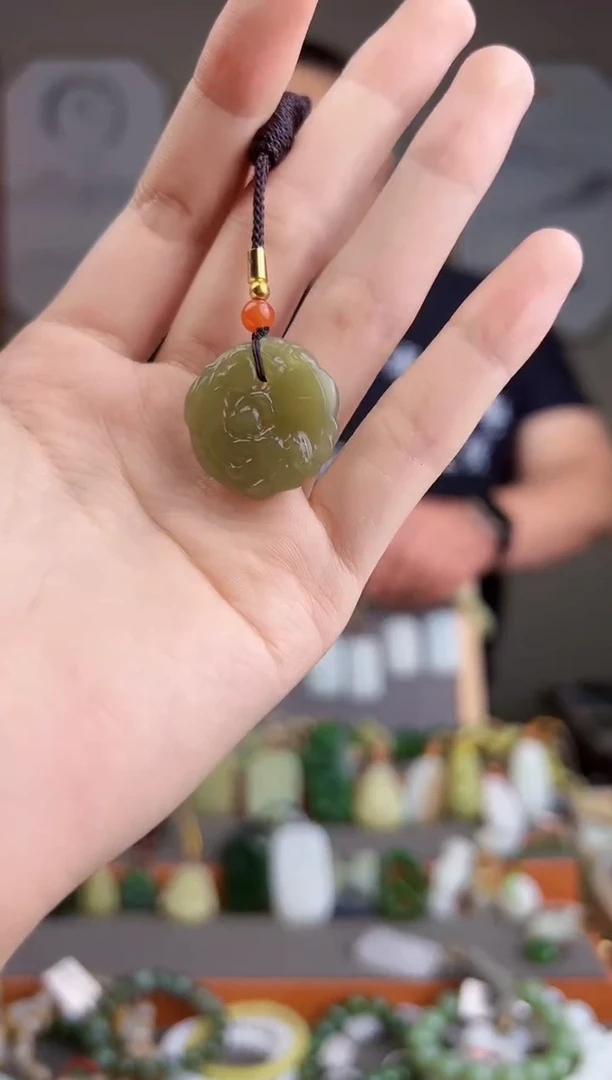 和田玉未镶嵌颈饰多样性发货 拍一单发一个