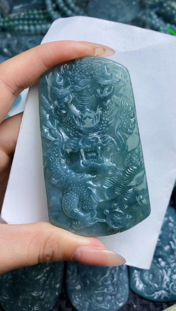 【闪购商品】翡翠颈饰未镶嵌