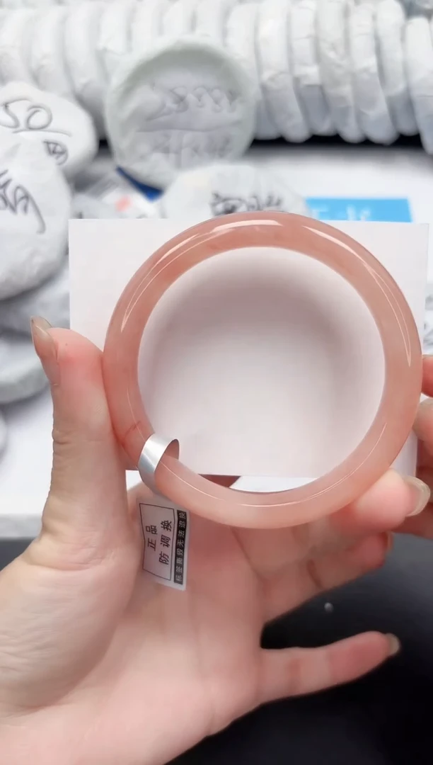 未镶嵌手镯石英质玉178-64.6TH