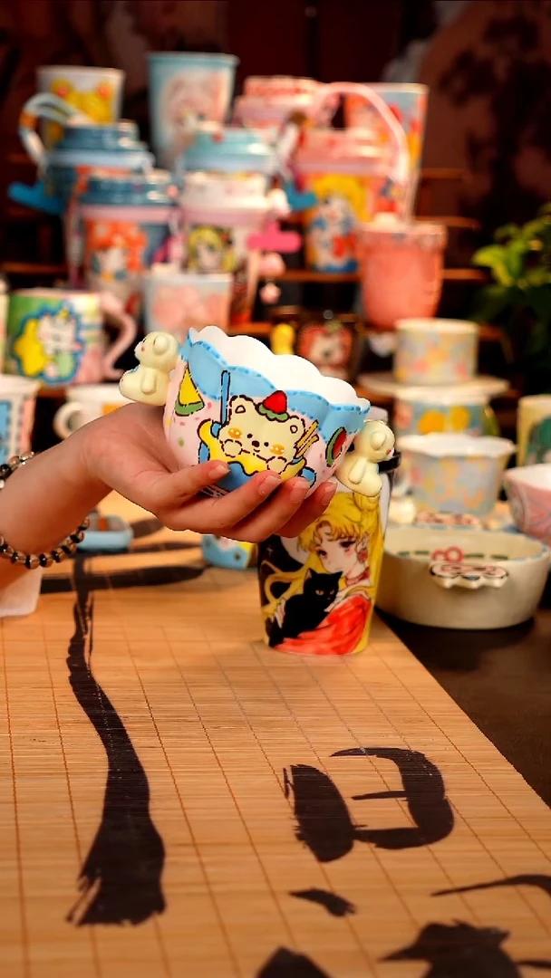 景德镇全手工手绘杯杯