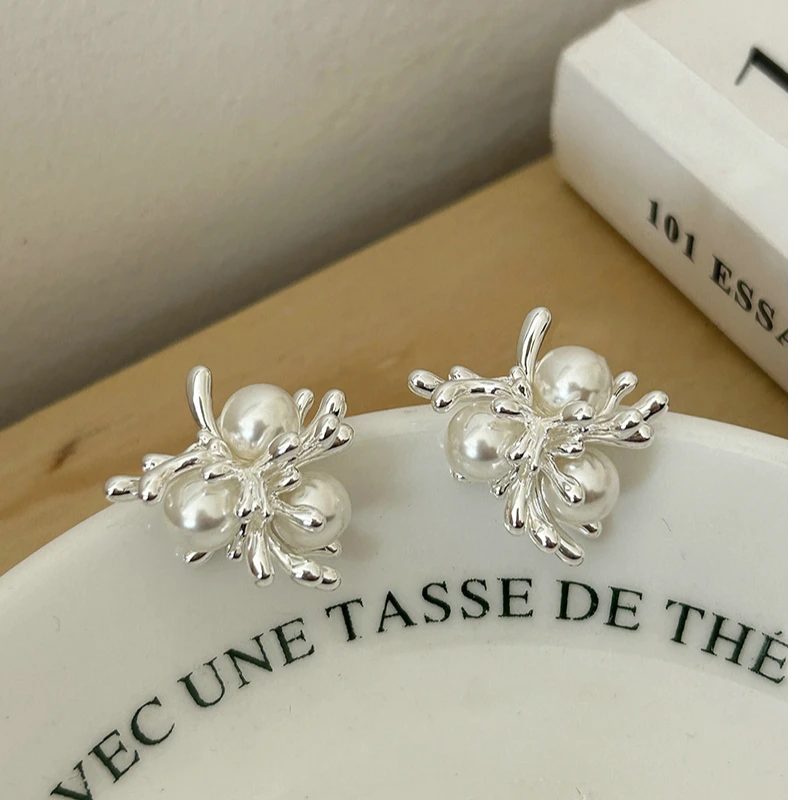 陛夏 铜合金耳饰 法式烟花珍珠耳钉女轻奢时尚气质耳饰百搭耳环