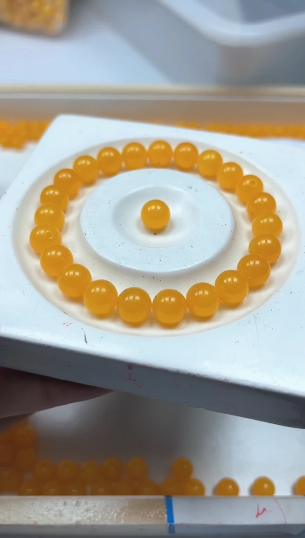 玛瑙/玉髓散珠未镶嵌B103 鸡油黄8mm25个9.9元