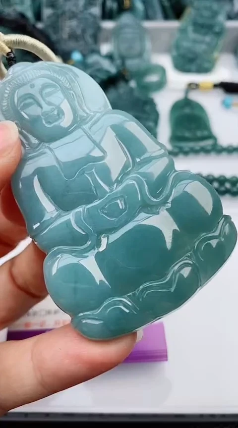 翡翠未镶嵌颈饰