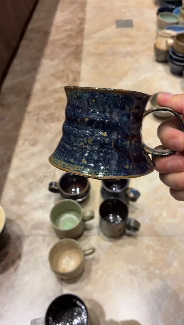 瓷片阿****?775蓝色手工咖啡杯1个