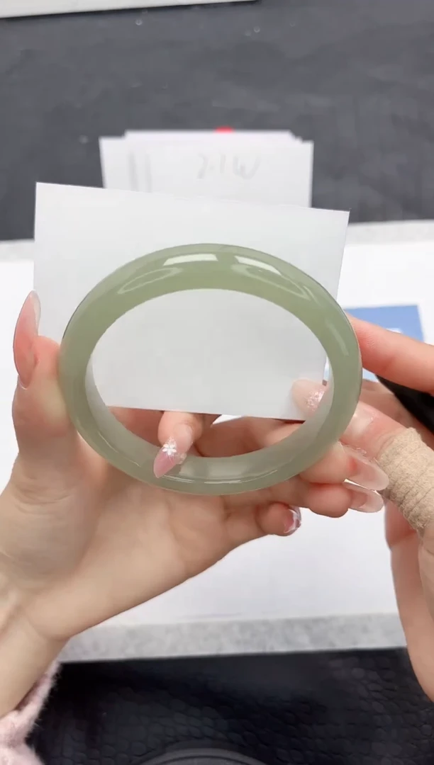 【闪购商品】石英质玉手镯未镶嵌K167-64