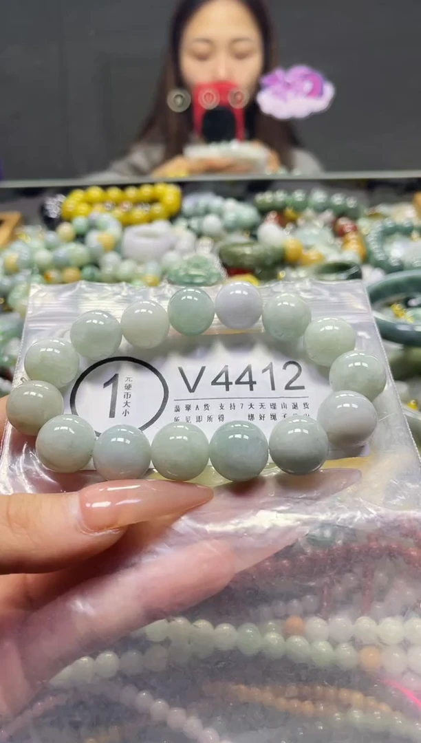 颈饰未镶嵌翡翠13MM/V/翡翠A货，一件也是批发价