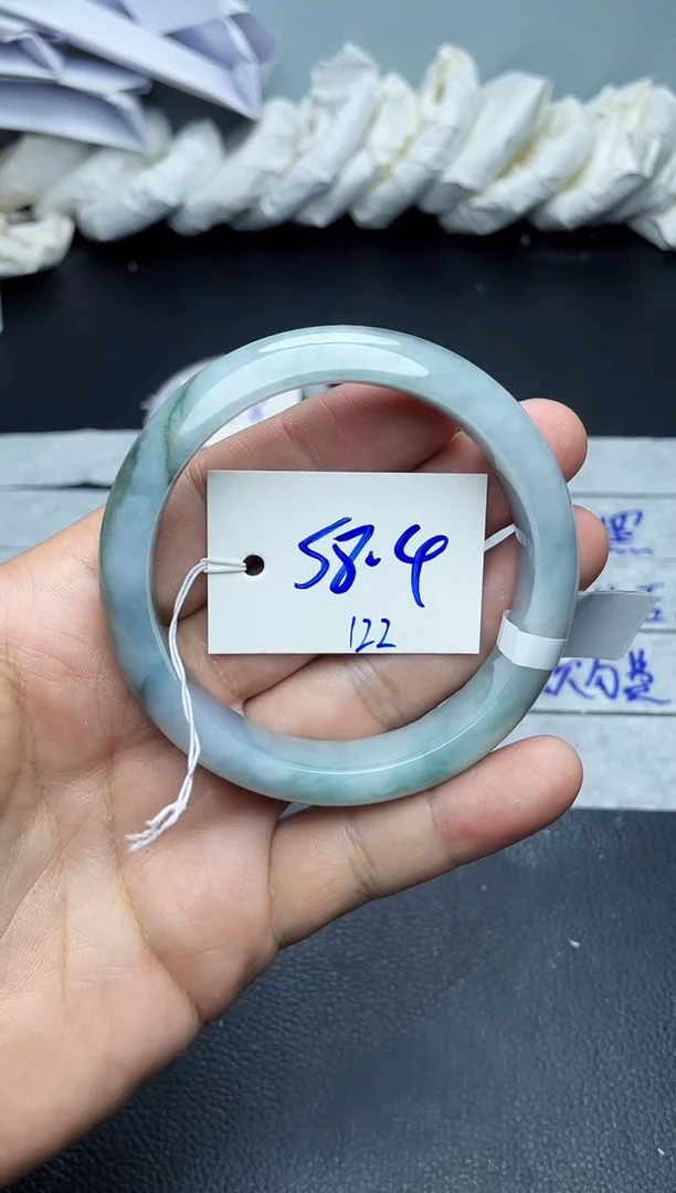 未镶嵌手镯翡翠122