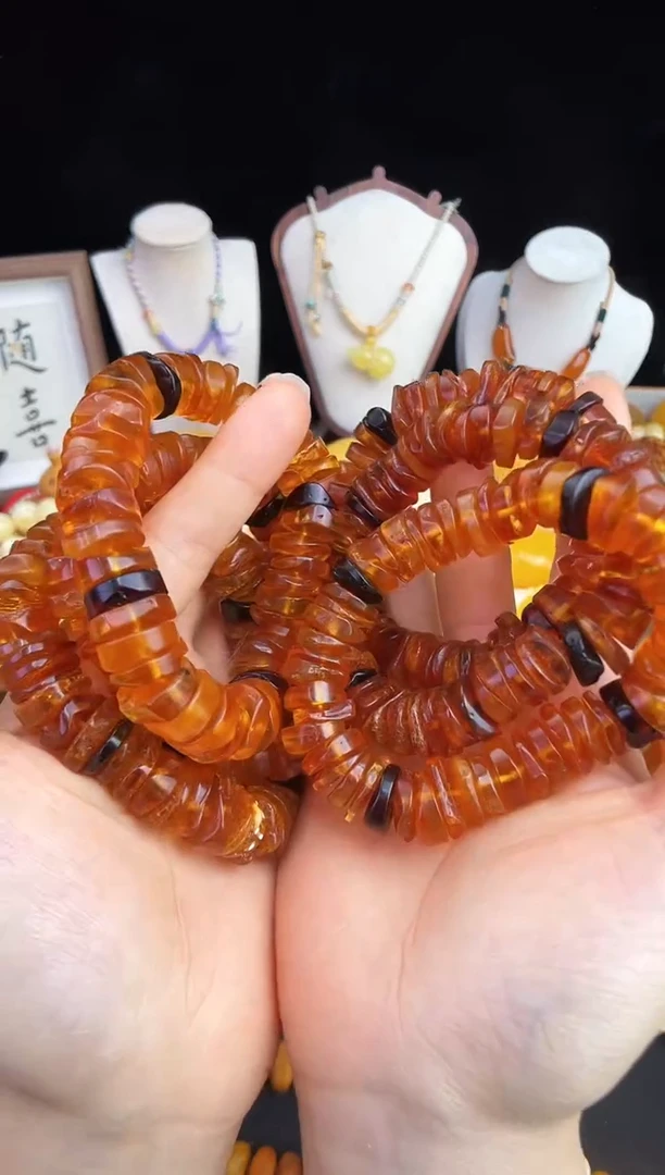 未镶嵌琥珀珠宝奇石多样性发其一