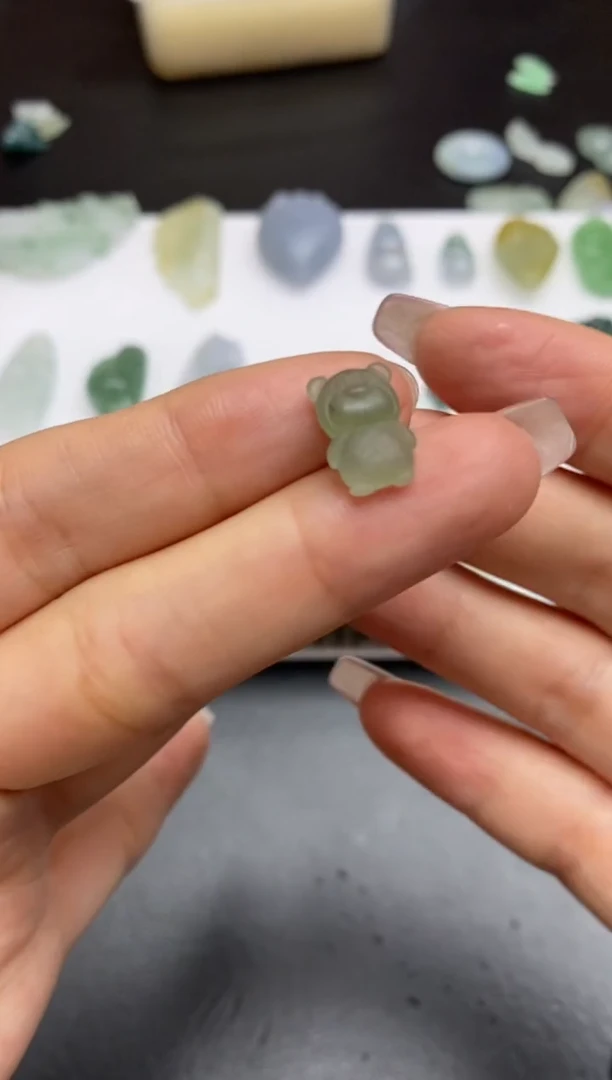 【闪购商品】定制翡翠未镶嵌翡翠毛货~