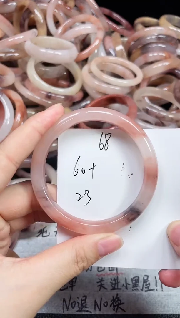 未镶嵌手镯石英质玉68