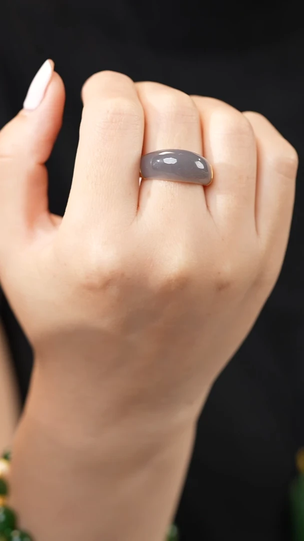 和田玉戒指18K金镶嵌1