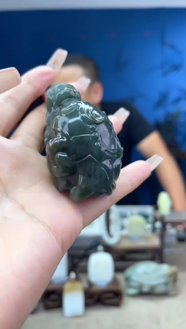 和田玉未镶嵌颈饰1